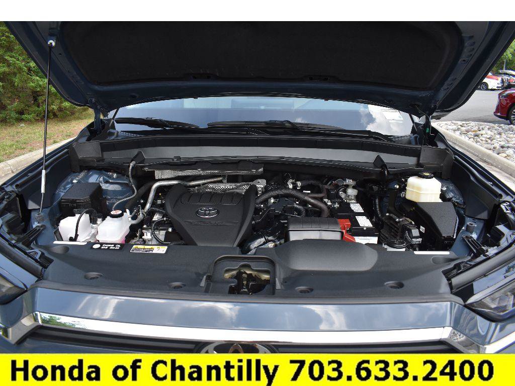 Used 2025 Toyota Grand Highlander AWD image 38