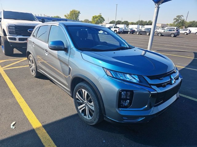 Used 2026 Mitsubishi Outlander Sport SE AWD/4WD image 3