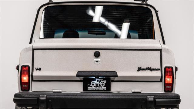 Used 1988 Jeep Grand Wagoneer image 16