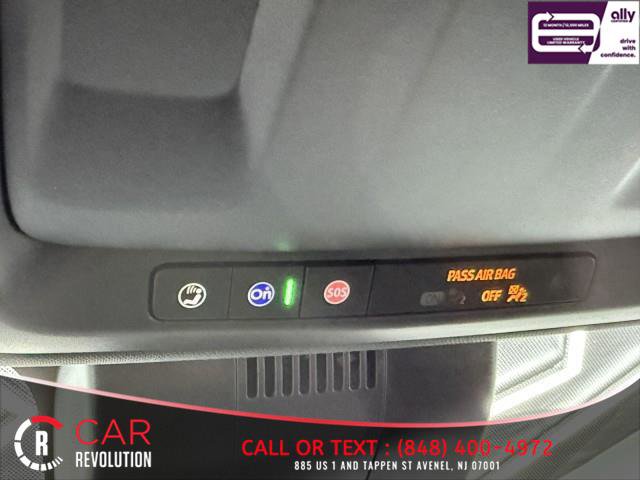 Used 2024 GMC Yukon XL SLT image 41