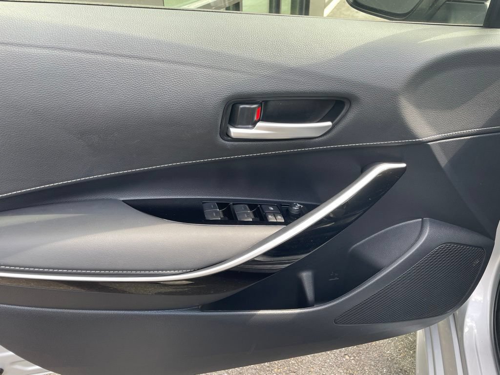 Used 2023 Toyota Corolla XSE FWD image 12