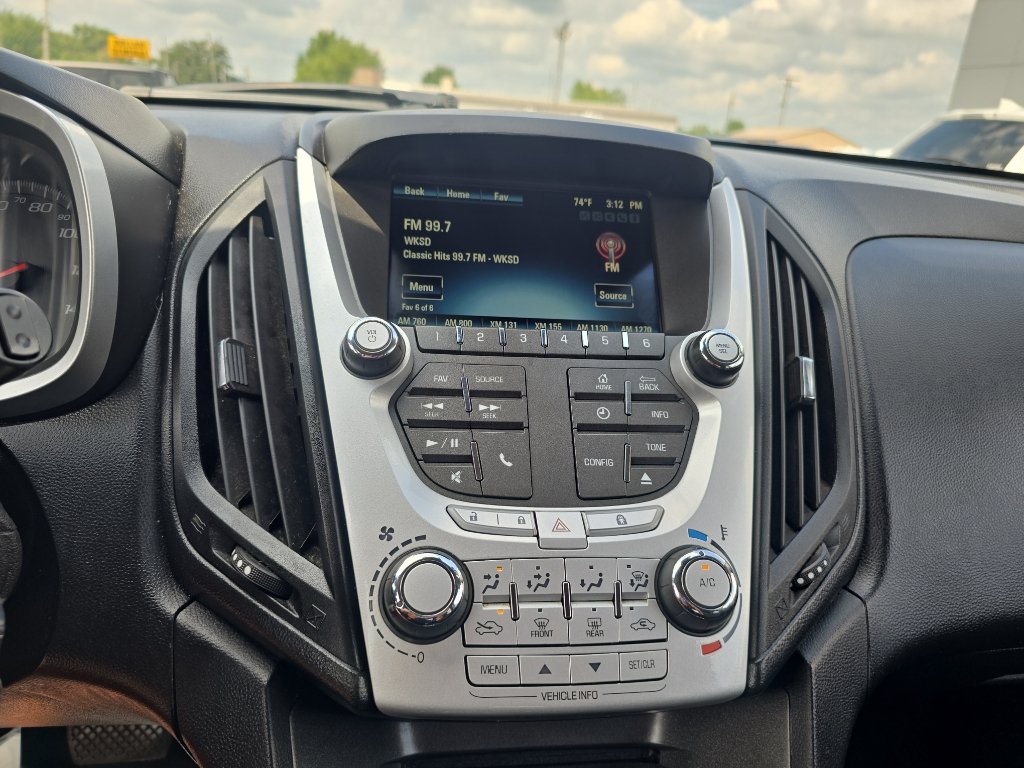 Used 2015 Chevrolet Equinox LT w/ Driver Convenience Package AWD/4WD image 24