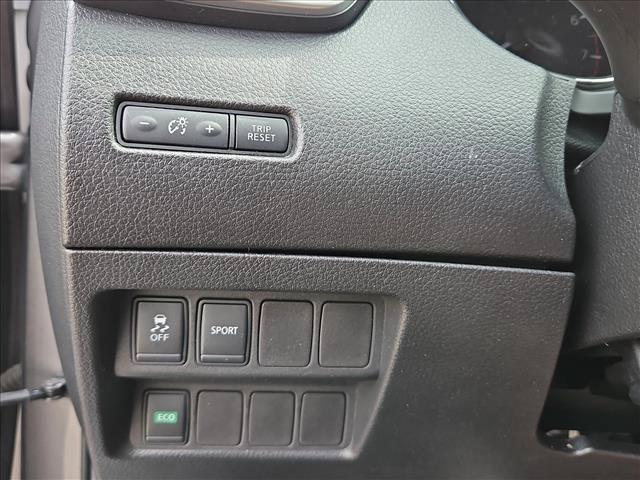 Used 2015 Nissan Rogue SV FWD image 21