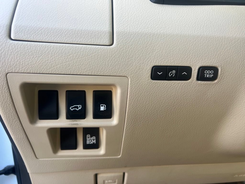 Used 2013 Lexus RX 450h AWD w/ Navigation Pkg image 21
