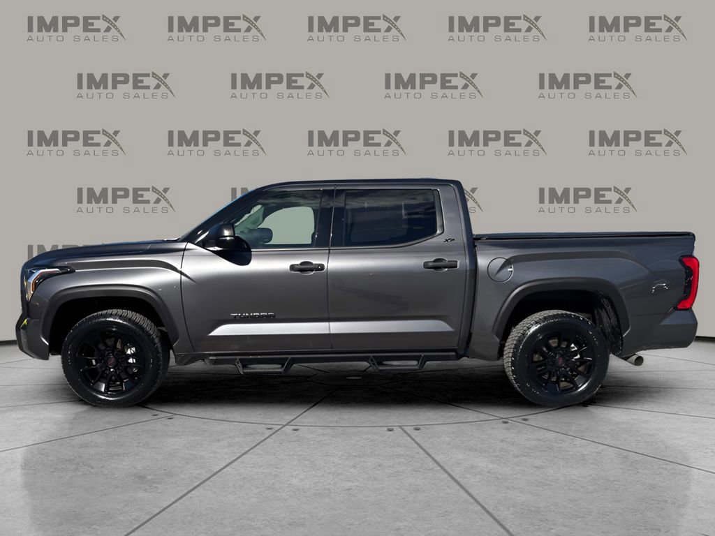 Used 2022 Toyota Tundra SR5 w/ SR5 Convenience Package image 2