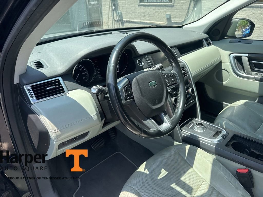 Used 2016 Land Rover Discovery Sport HSE Luxury AWD/4WD image 14