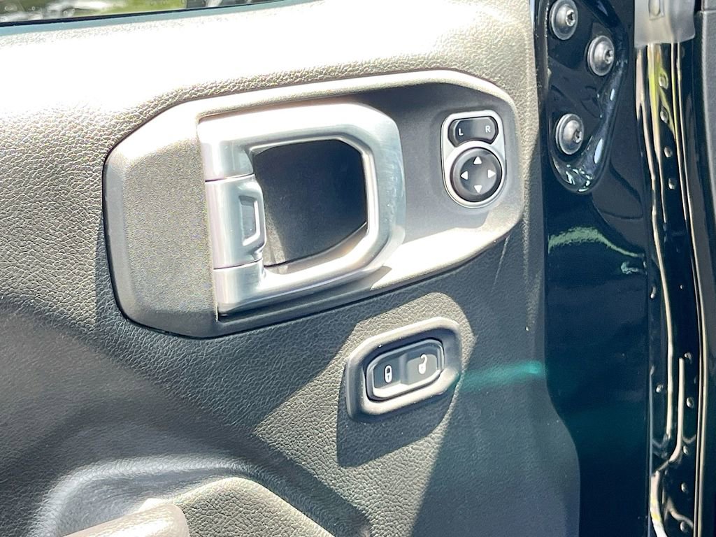 Used 2024 Jeep Gladiator Sport AWD/4WD image 17