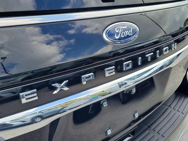 Used 2023 Ford Expedition Limited image 5
