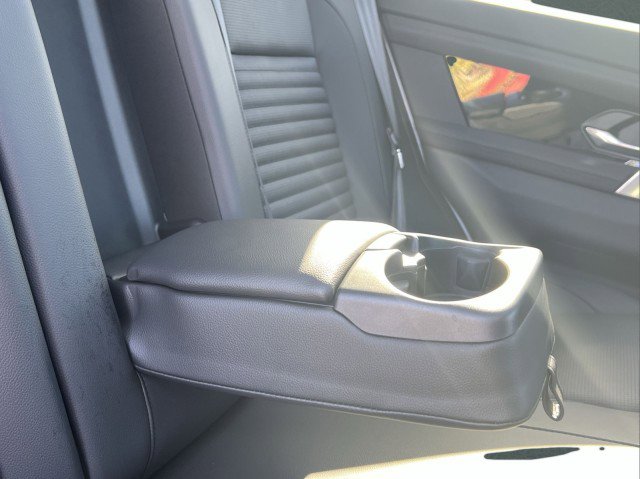 Used 2025 Land Rover Discovery Sport S image 20