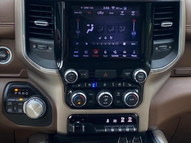 Used 2019 RAM 1500 Laramie AWD/4WD image 10
