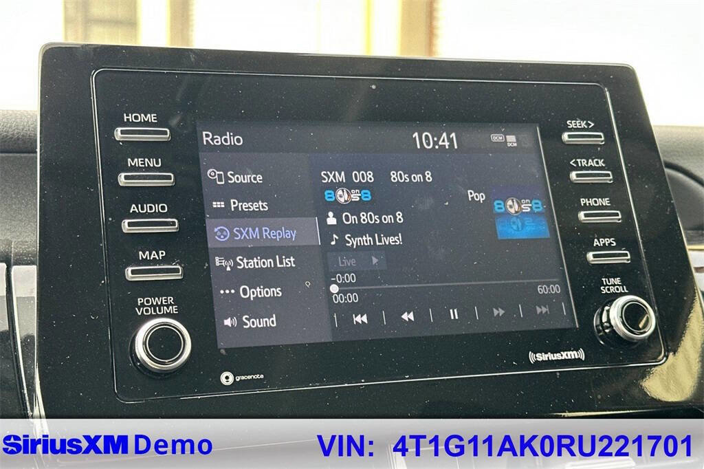 Used 2024 Toyota Camry SE image 27