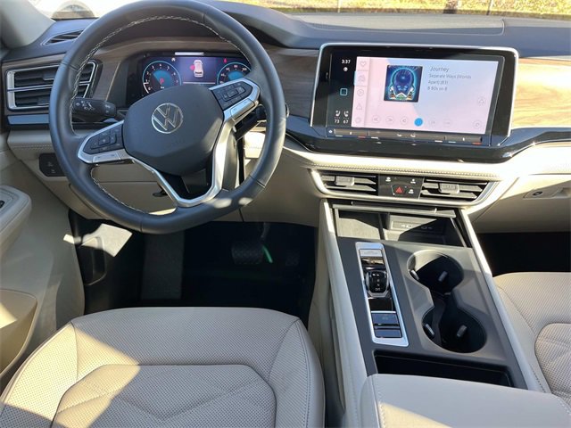 Used 2024 Volkswagen Atlas SE image 13