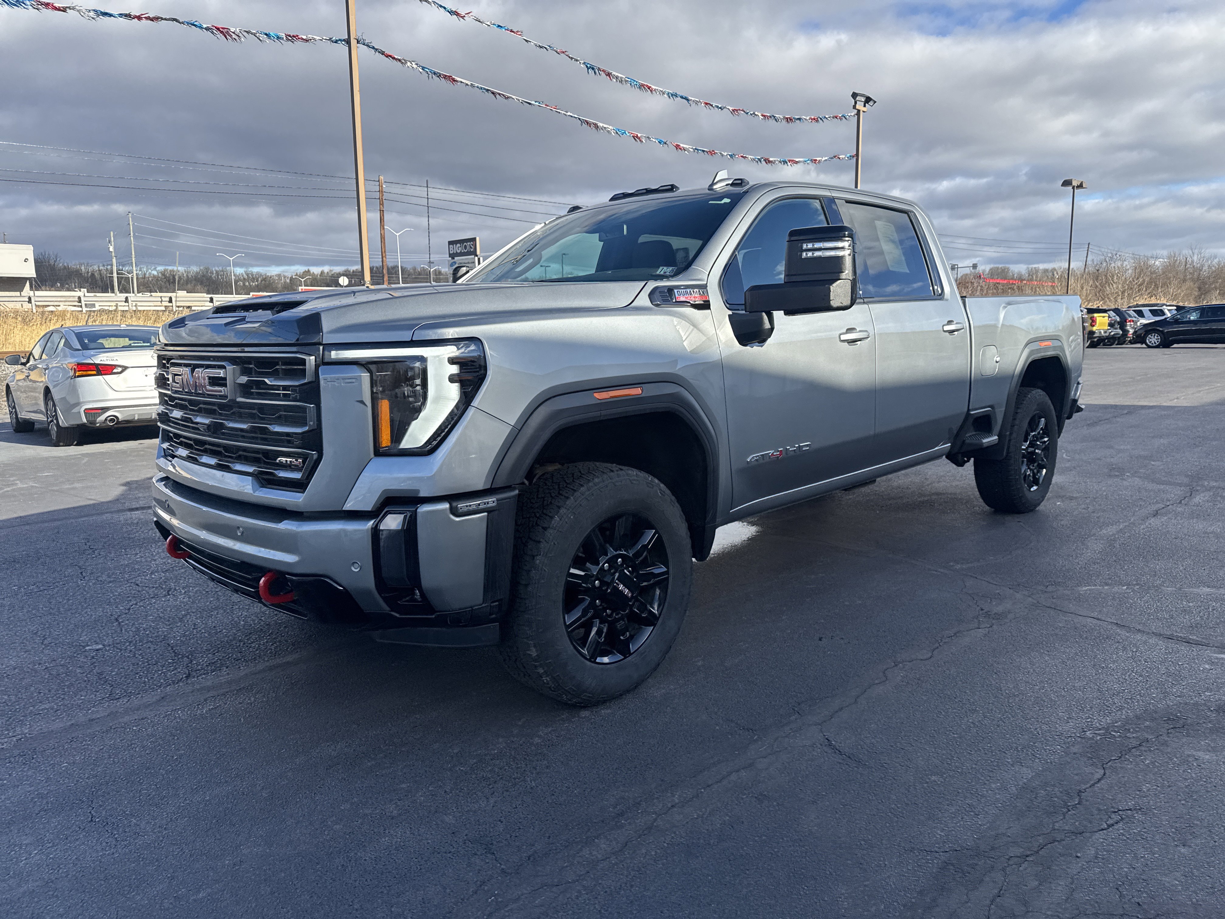 Used 2024 GMC Sierra 2500 AT4 w/ AT4 Preferred Package image 8