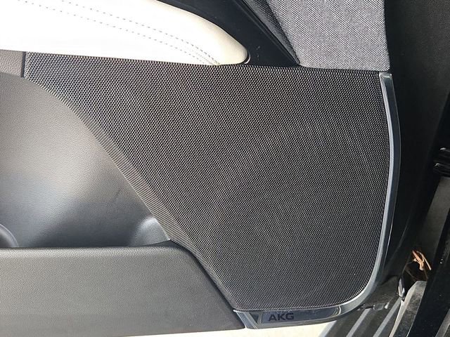 Certified 2025 Cadillac Escalade Sport Platinum AWD/4WD image 21