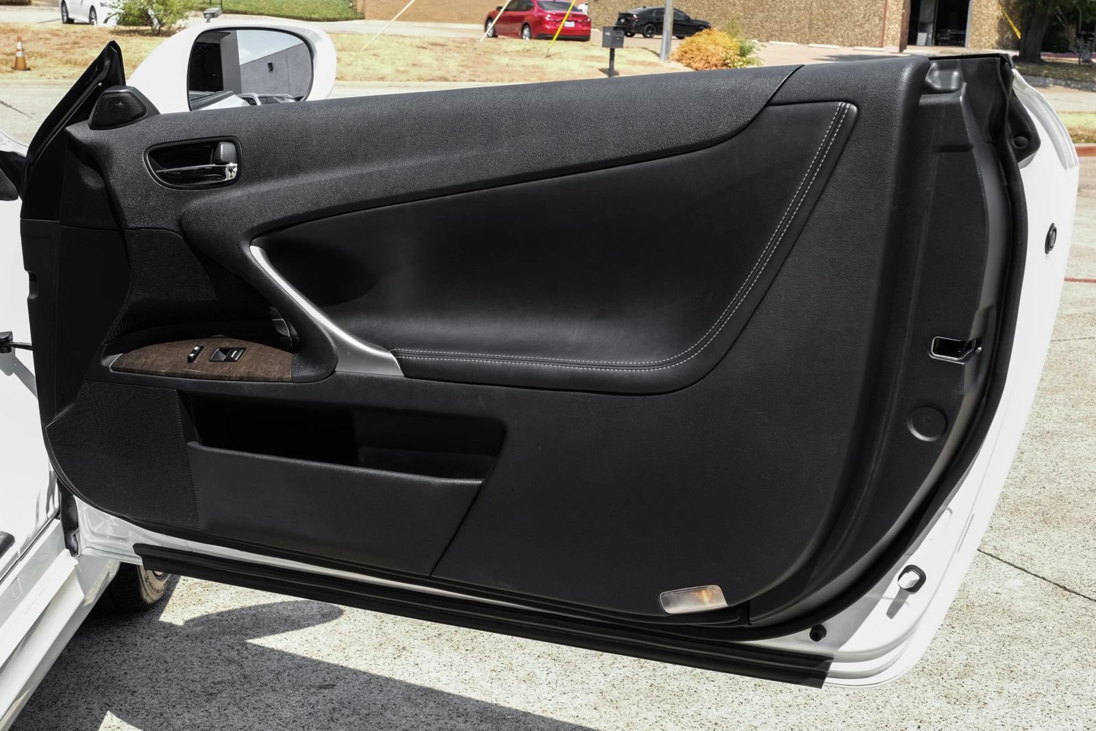 Used 2013 Lexus IS 250C RWD image 33