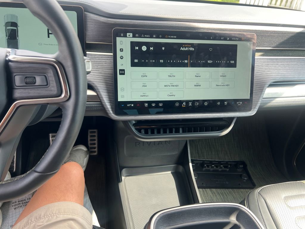 Used 2024 Rivian R1T Adventure image 17