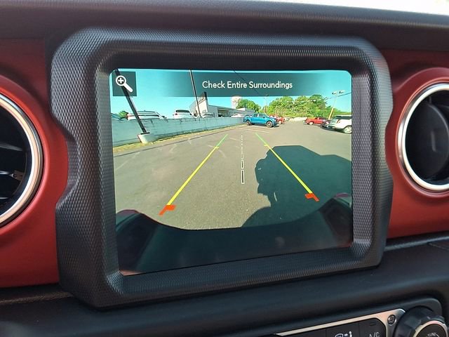 Used 2023 Jeep Gladiator Rubicon w/ LED Lighting Group AWD/4WD image 18