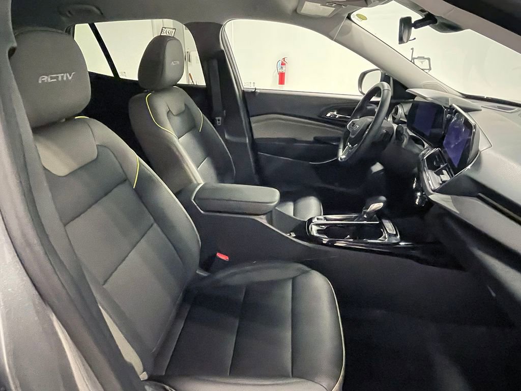Used 2025 Chevrolet Trax ACTIV image 25