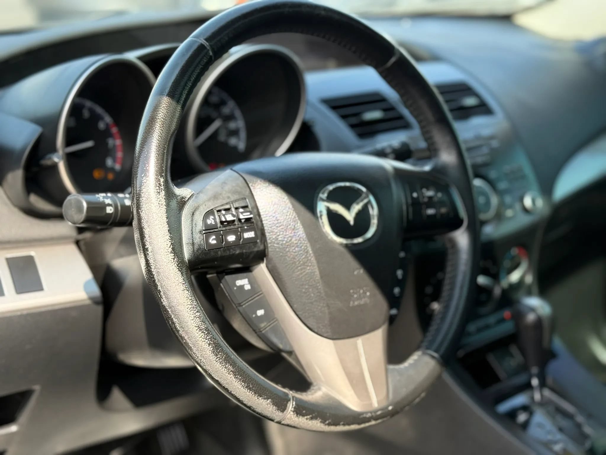 Used 2012 MAZDA MAZDA3 s Touring FWD image 14