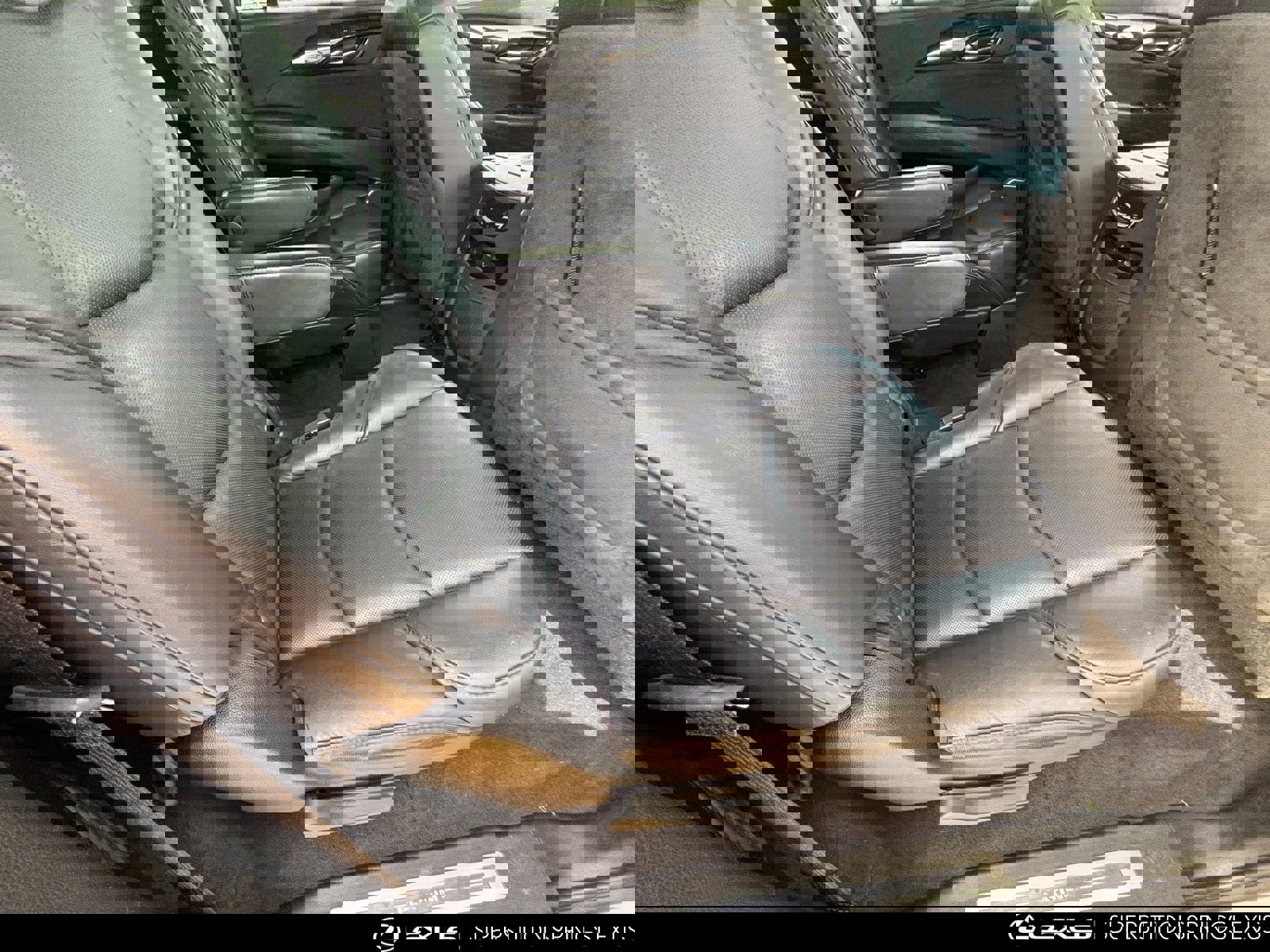 Used 2020 Cadillac Escalade ESV Platinum image 14