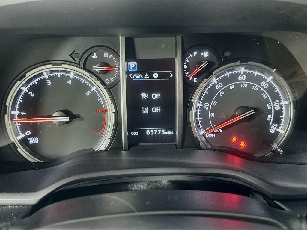 Used 2022 Toyota 4Runner TRD Off-Road Premium AWD/4WD image 26