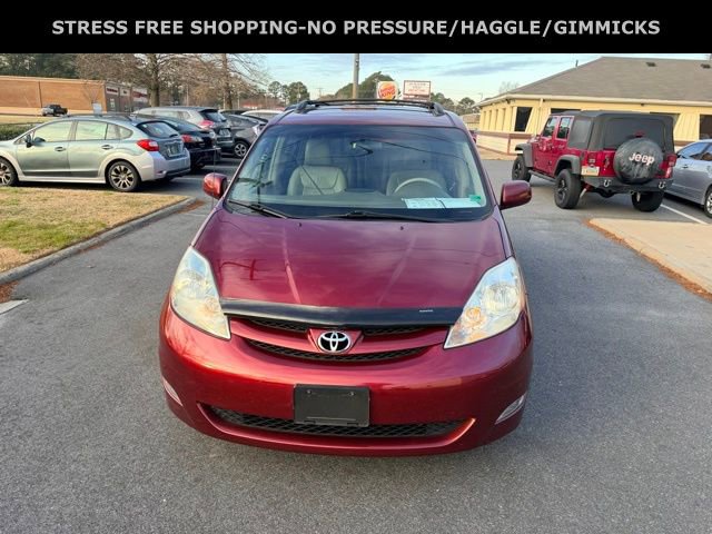 Used 2010 Toyota Sienna XLE image 8