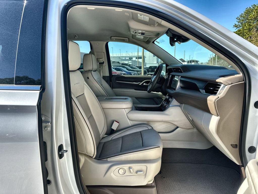 Certified 2023 GMC Yukon Denali image 27