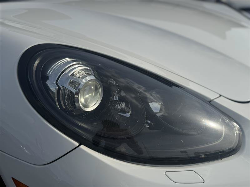 Used 2015 Porsche Panamera GTS AWD/4WD image 12