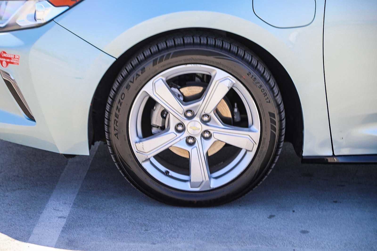 Used 2018 Chevrolet Volt LT FWD image 10