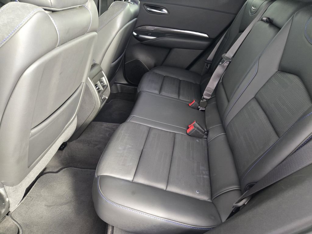Used 2024 Cadillac XT4 Sport FWD image 33