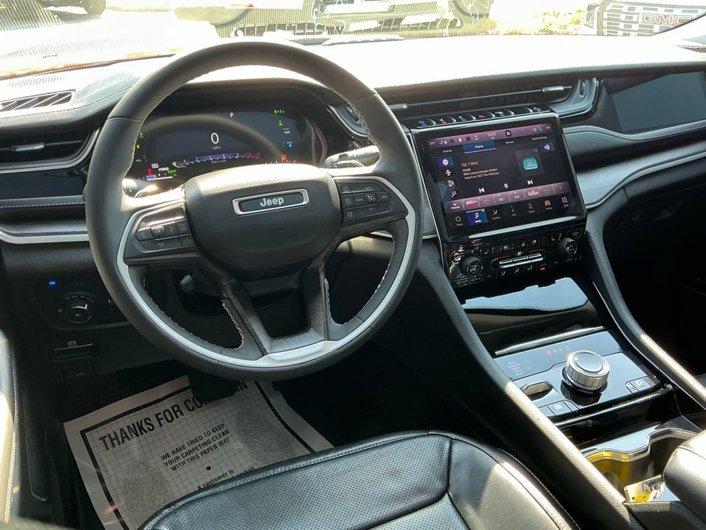 Used 2023 Jeep Grand Cherokee 4WD 4xe w/ Luxury Tech Group II image 34