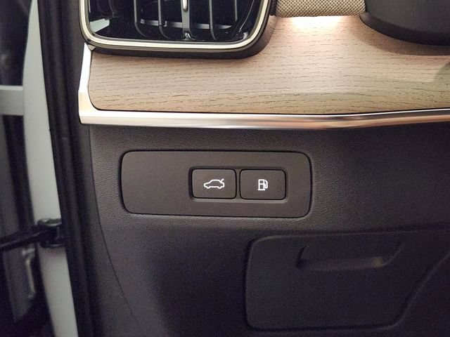 New 2026 Volvo XC90 T8 Ultra w/ Protection Package Premier AWD/4WD image 22