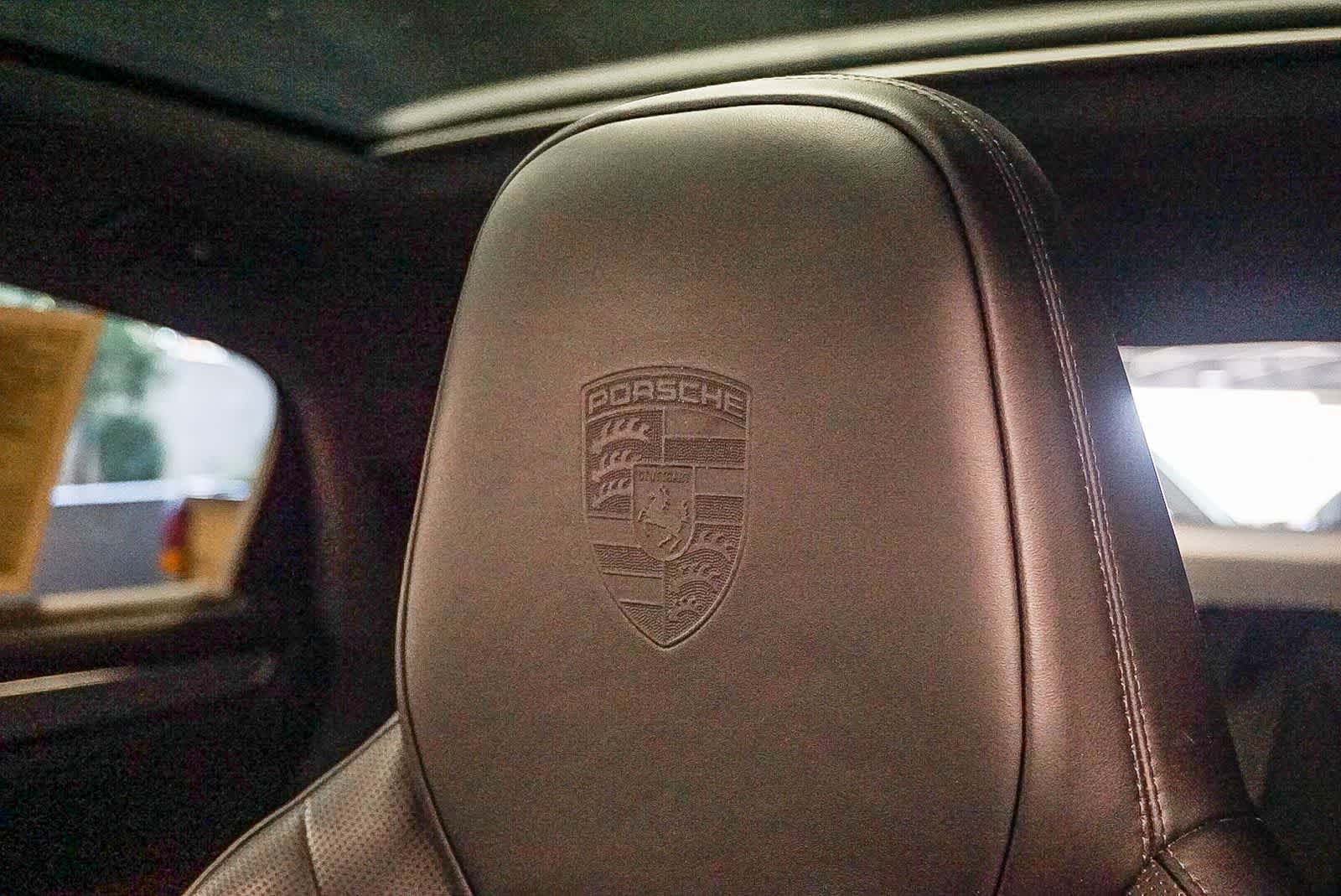 Certified 2022 Porsche Cayenne Turbo AWD/4WD image 26
