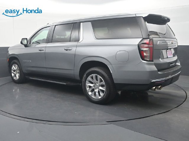 Used 2023 Chevrolet Suburban Premier AWD/4WD image 5