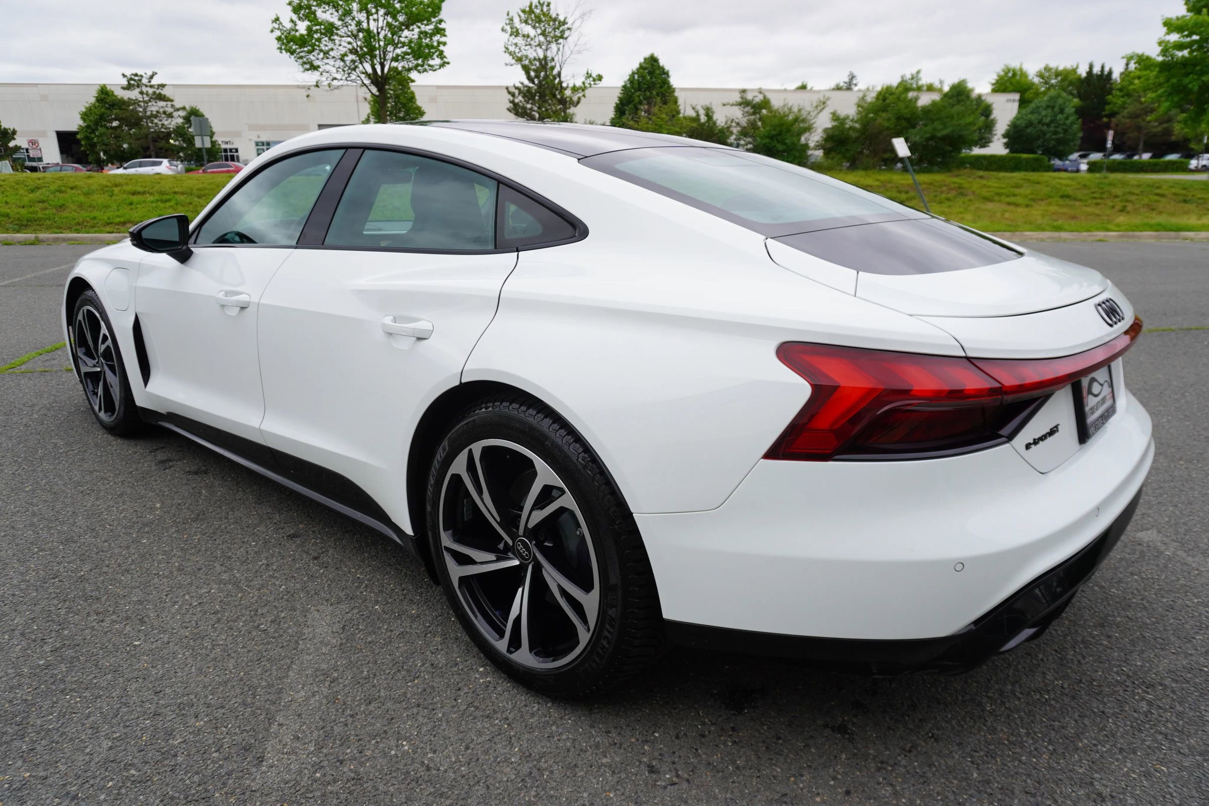 Used 2022 Audi e-tron GT Premium Plus AWD/4WD image 5