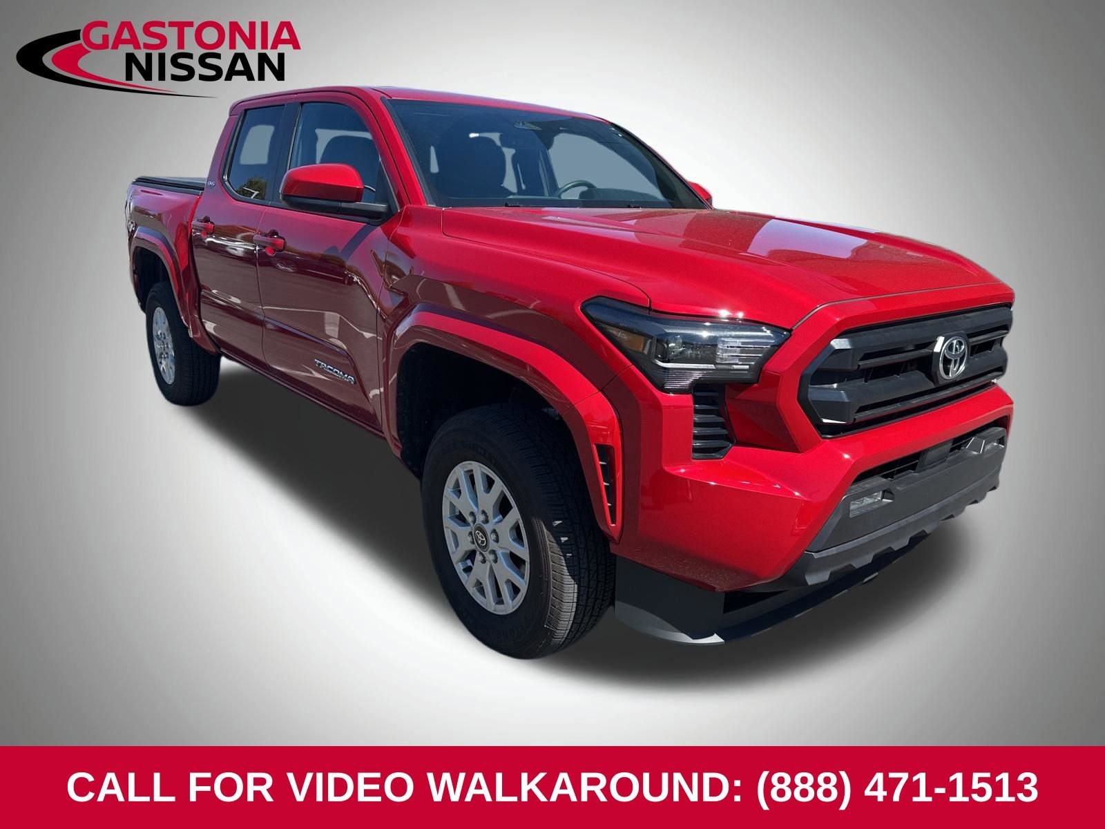 Used 2025 Toyota Tacoma SR5 image 5