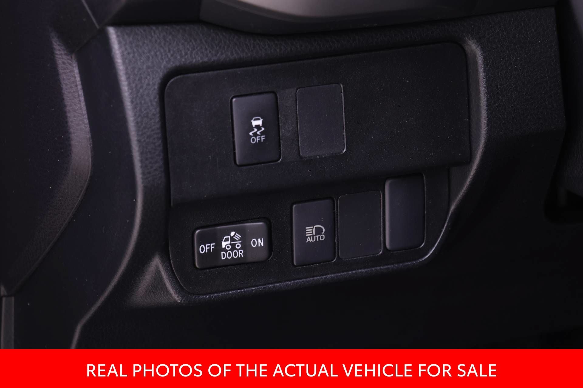 Certified 2022 Toyota Tacoma SR5 AWD/4WD image 15