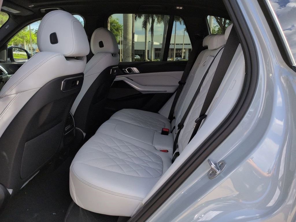 New 2026 BMW X5 xDrive40i w/ M Sport Package image 14