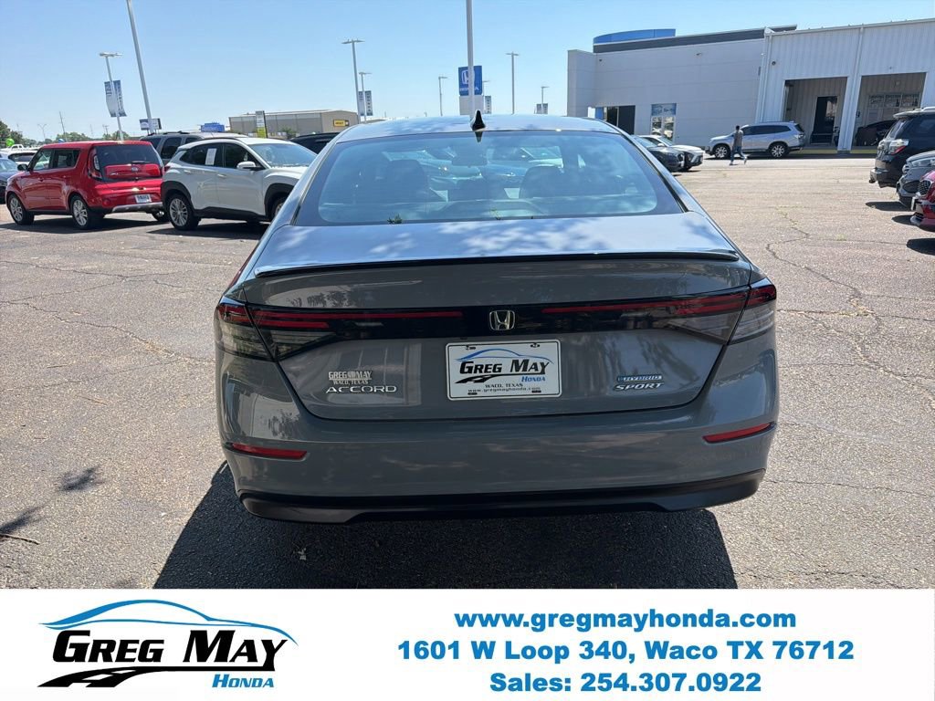 Used 2023 Honda Accord Sport image 4