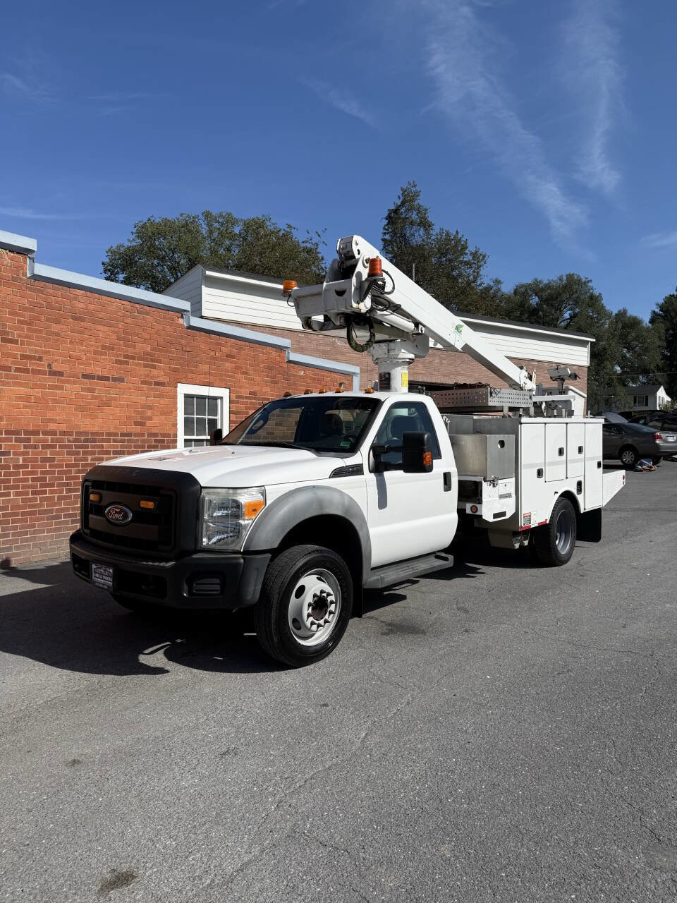 Used 2012 Ford F550 2WD Regular Cab Super Duty w/ PWR Equipment Group image 2
