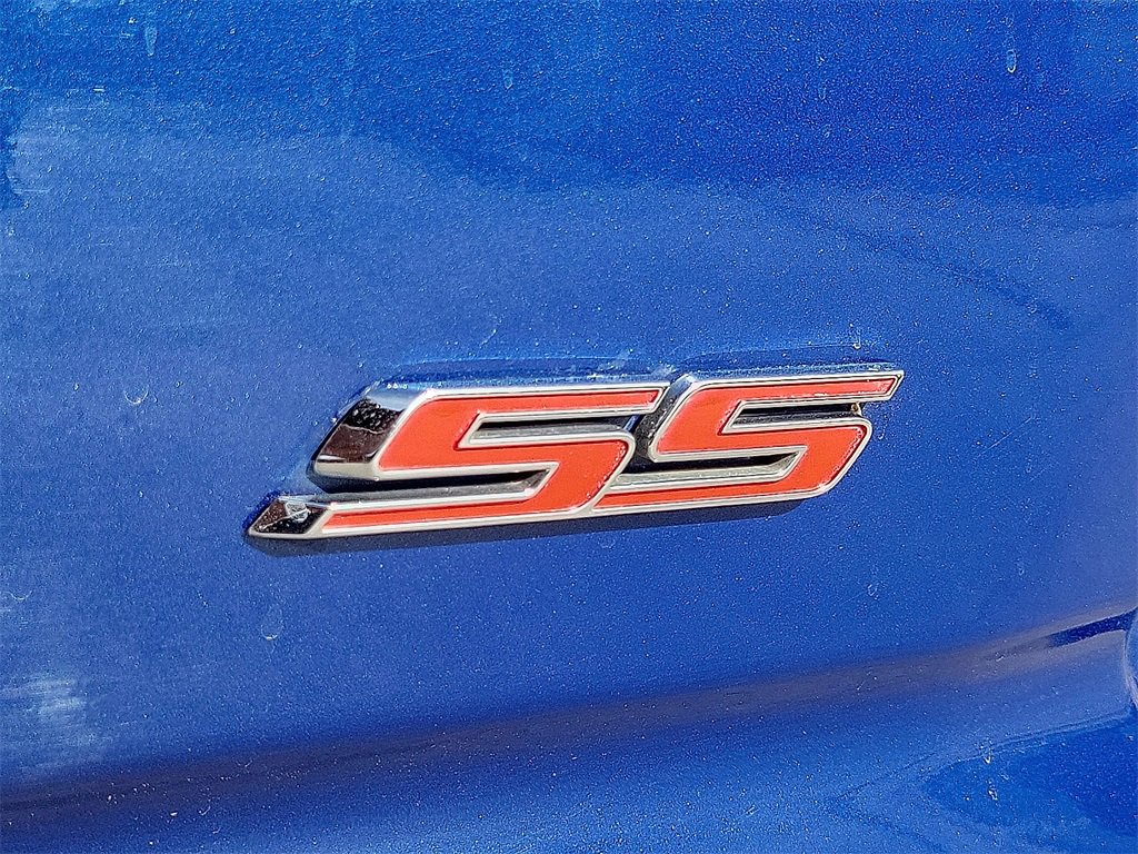 Used 2021 Chevrolet Camaro SS image 8