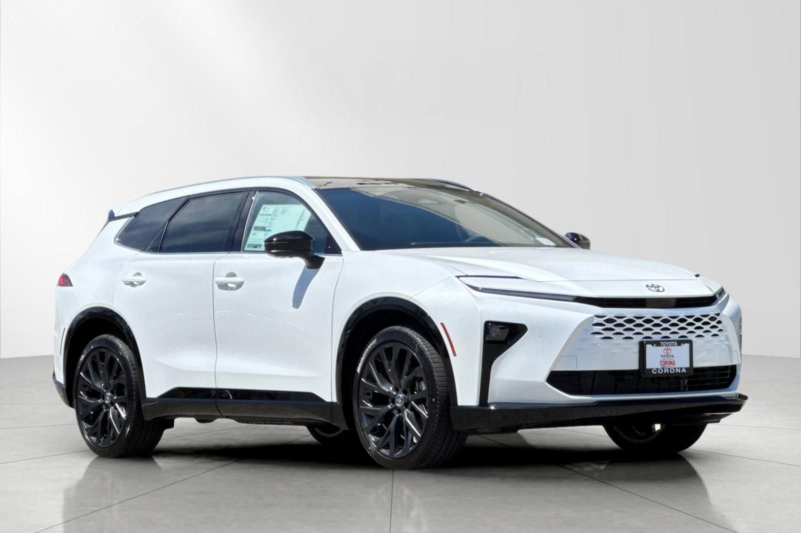 New 2026 Toyota Crown Signia AWD/4WD image 1