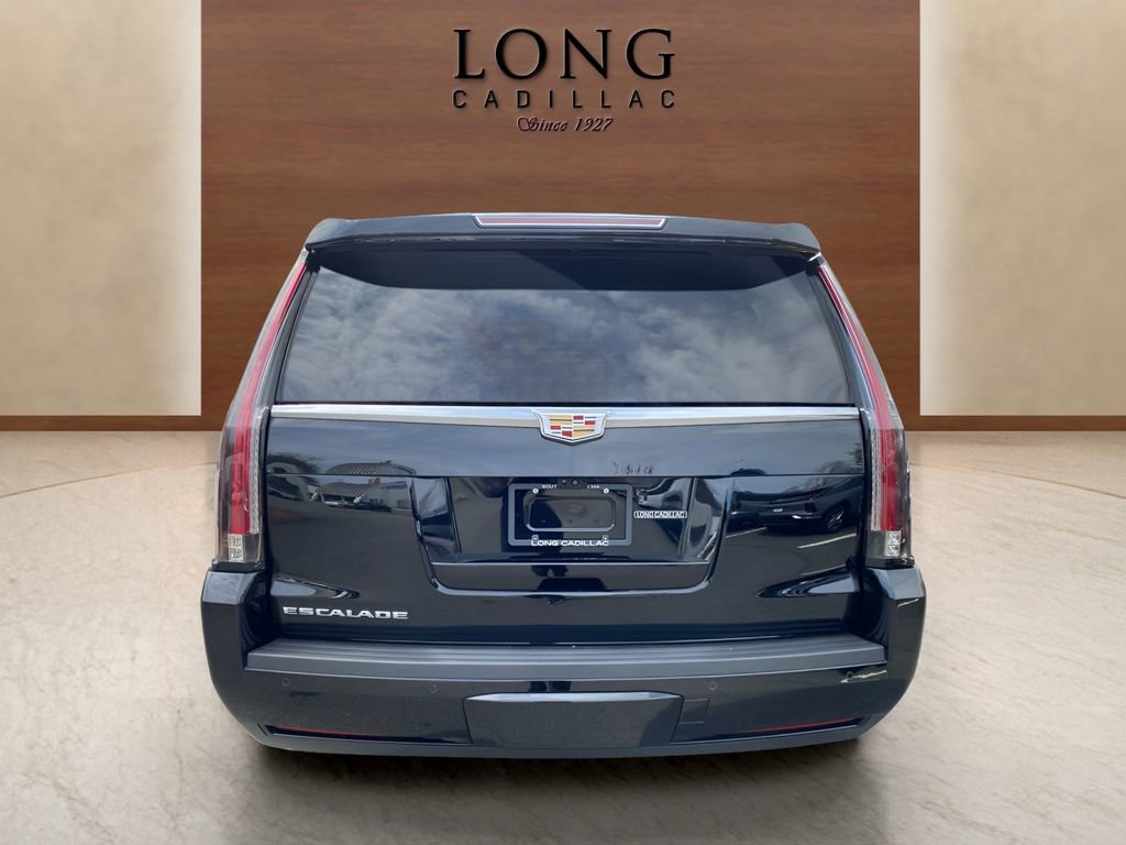 Used 2020 Cadillac Escalade Luxury AWD/4WD image 4