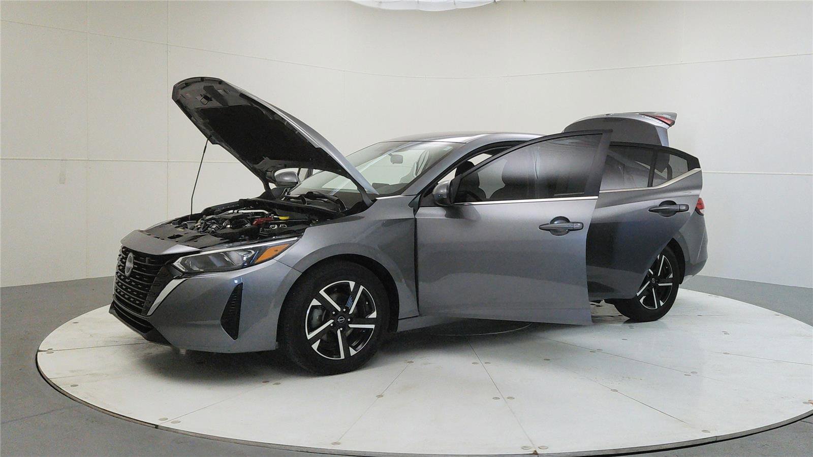 Used 2024 Nissan Sentra SV image 10