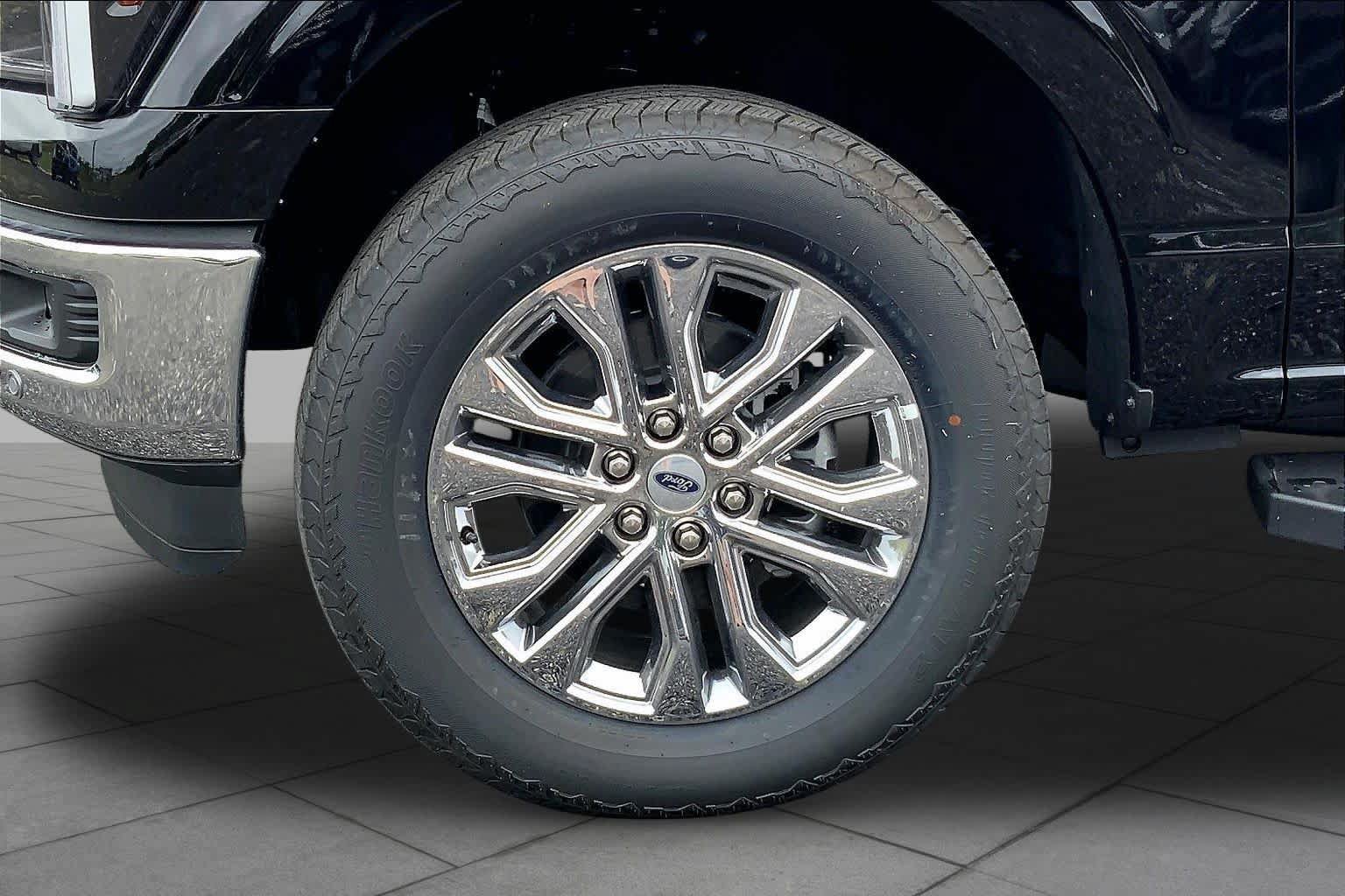 New 2026 Ford F150 Lariat w/ Equipment Group 502A High AWD/4WD image 12