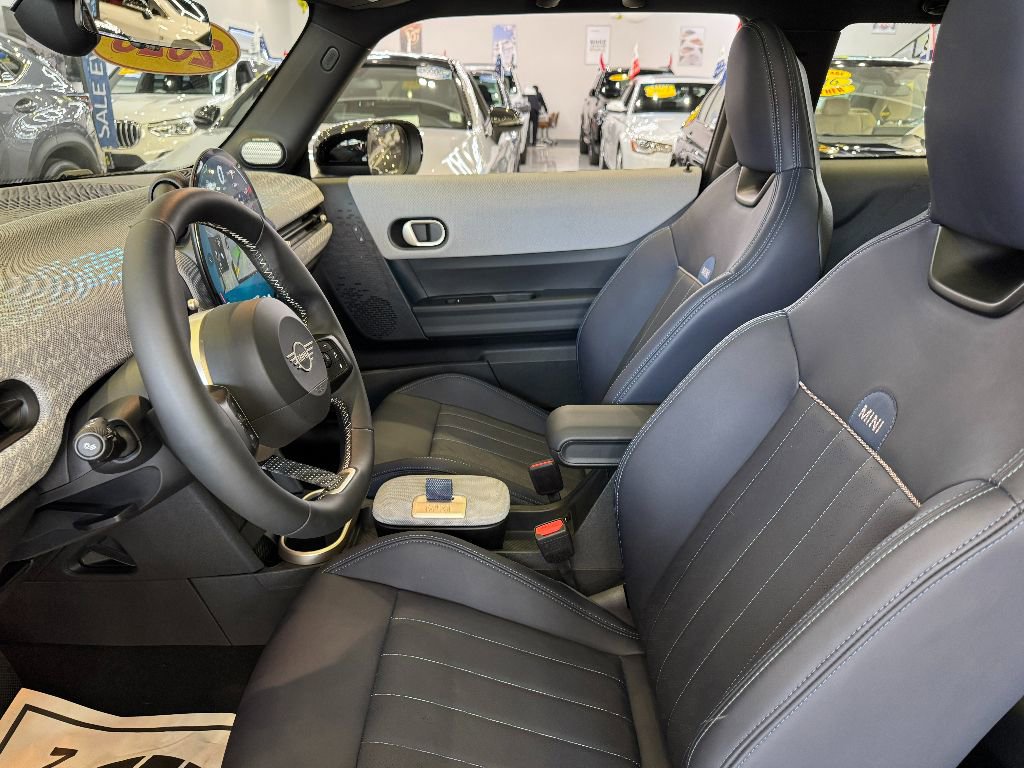 Used 2025 MINI Cooper S image 22