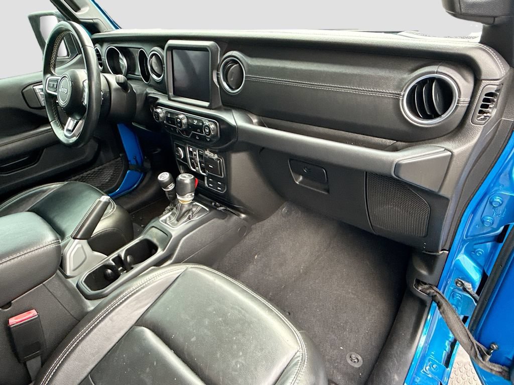 Used 2021 Jeep Wrangler Unlimited Sahara AWD/4WD image 32