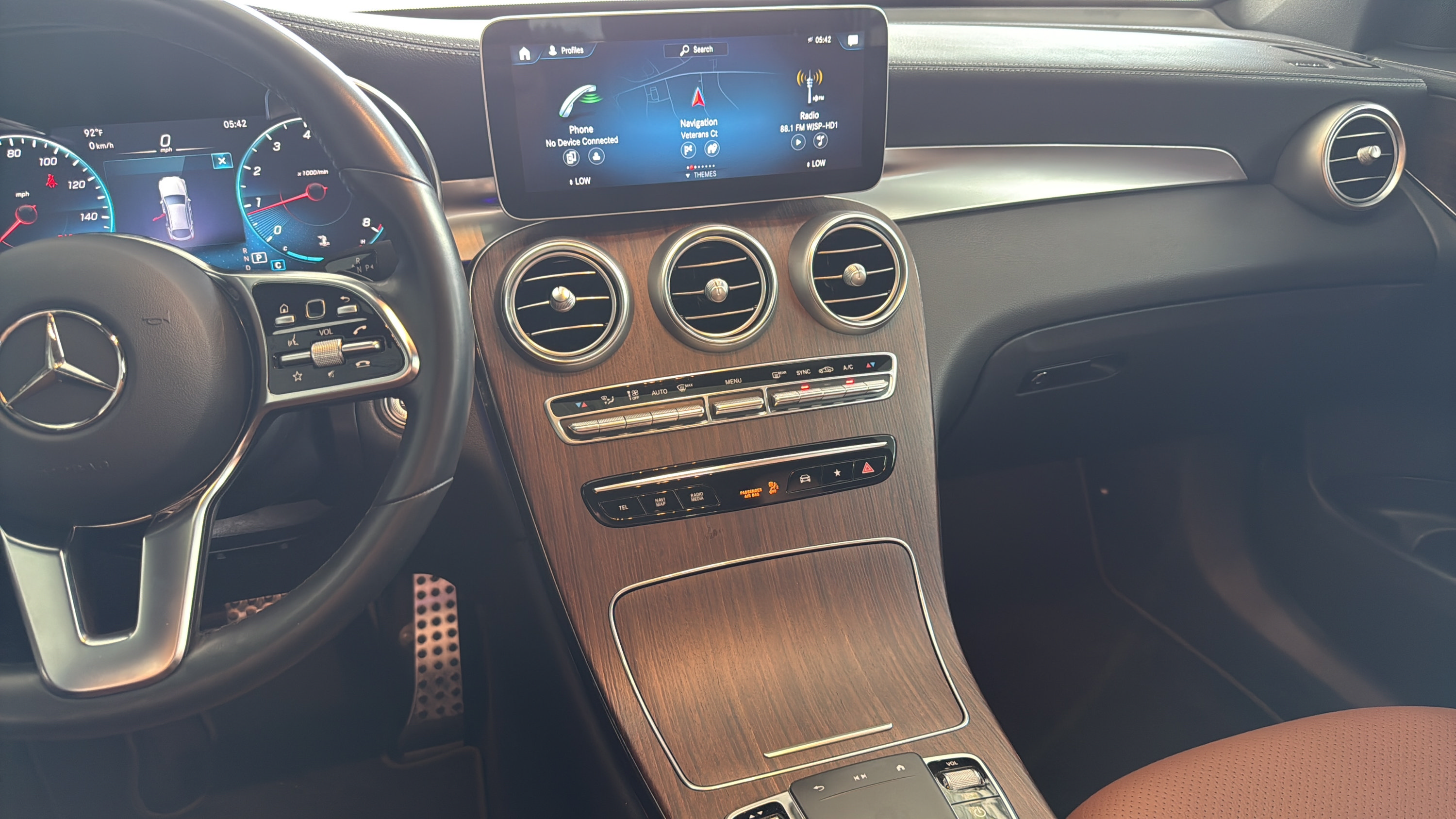 Certified 2023 Mercedes-Benz GLC 300 4MATIC Coupe image 29