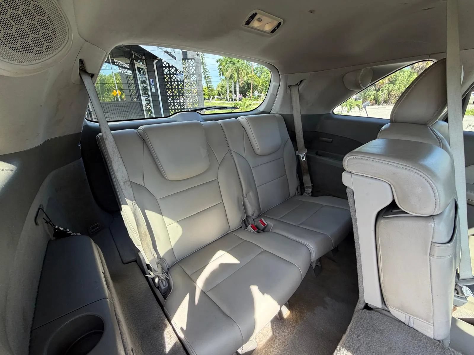 Used 2011 Acura MDX w/ Technology & Entertainment AWD/4WD image 30