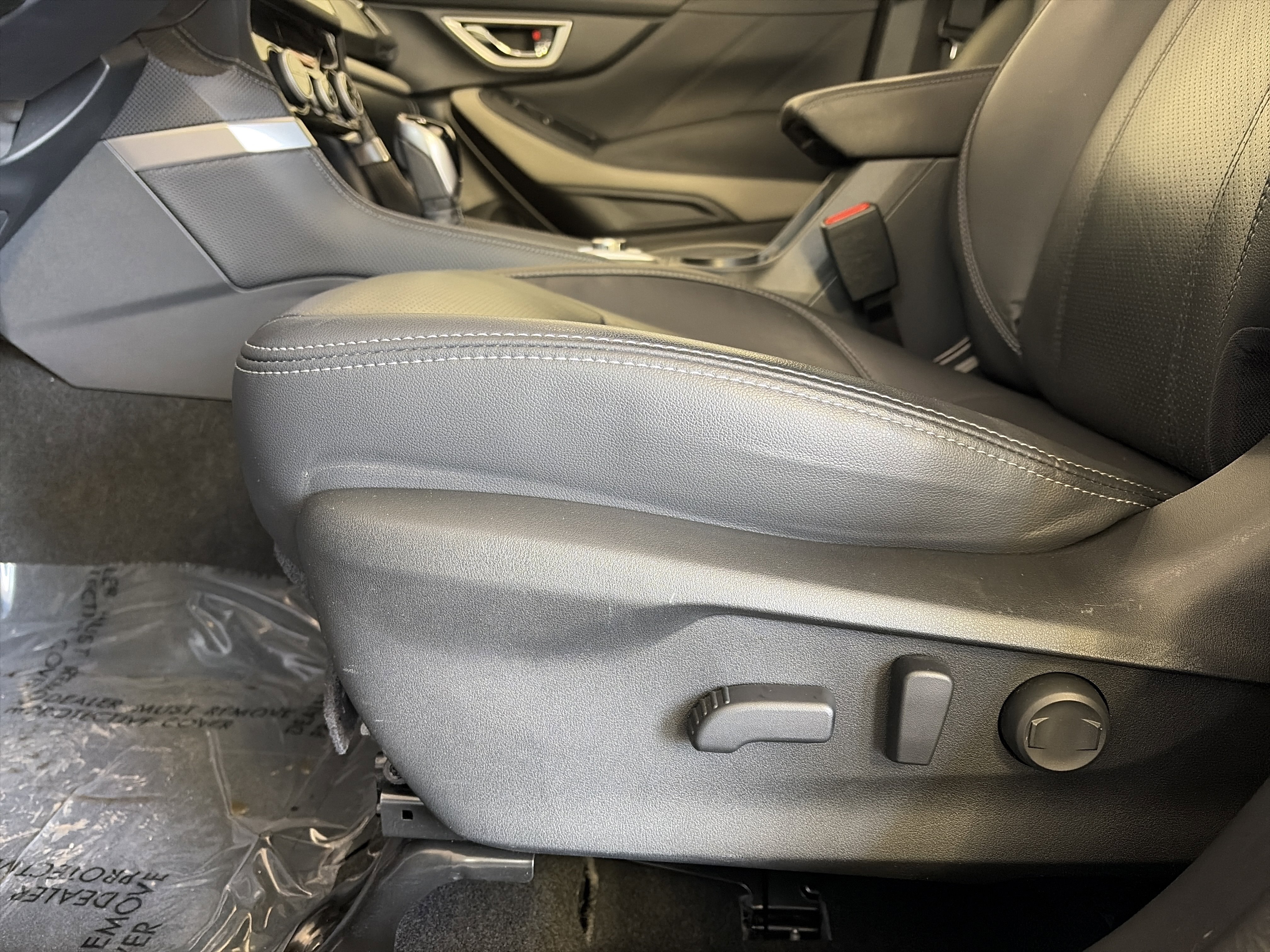 Used 2023 Subaru Forester Limited image 26